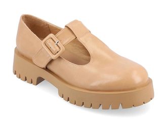 Journee Collection Suvi Womens Flat Shoes Tan : 5.5 M, Leather