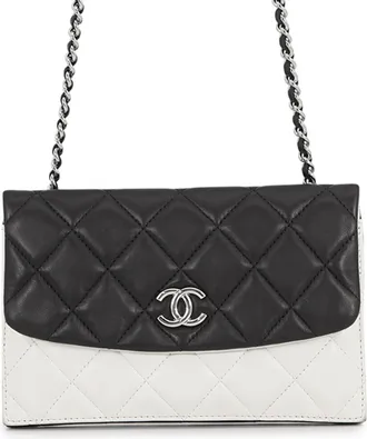 Chanel Black White Chain/Shoulder Wallet (Pre-Owned)