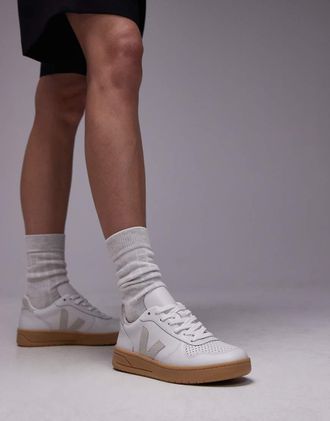 Veja V-10 - Sneakers in pelle bianco extra naturale
