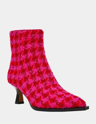 Betsey Johnson Womens Louisa Ankle Bootie In Fuchsia Multi