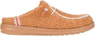 Hey Dude Womens Hey Dude Wendy 43528-211 Loafers Chestnut Sherpa Slip-On NIN367