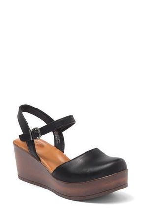 B&oslash;rn Dalia Platform Clog Sandal in Black at Nordstrom Rack, Size 10