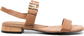 Tommy Hilfiger logo-buckle leather sandals - women - Leather - 36 - Brown