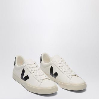 Veja Campo Sneakers aus wei&szlig;em und schwarzem Leder