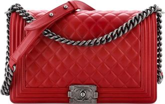 Chanel Boy Flap Bag Quilted Calfskin New Medium shoulder bag - Rosso