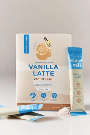 Anthropologie Cl&ouml;ud Caf&eacute; Vanilla Latte