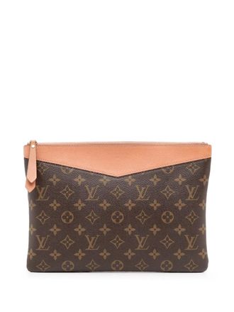 Louis Vuitton 2017 Daily Pouch clutch met monogram - Bruin
