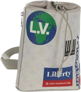 Louis Vuitton Pre-owned Bucket Bags, female, White, Size: ONE SIZE Pre-owned Bucket Bag