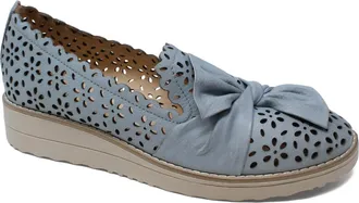 Django & Juliette Womens Omilla Slip-On In Denim-Vanilla Sole Leather