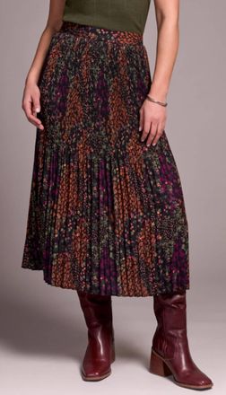 Tribal Plisse With Slit Skirt In Plum Wine