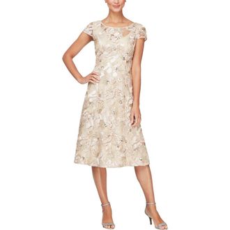 Alex Evenings Sequin Floral Cocktail Dress in Champagne at Nordstrom, Size 10