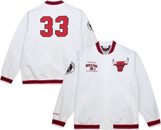Mitchell & Ness Mens Mitchell & Ness Scottie Pippen White Chicago Bulls NBA Legends Full-Snap Satin Jacket at Nordstrom, Size X-Large