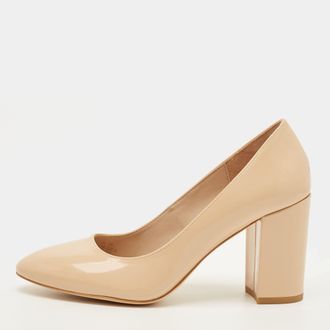 Stuart Weitzman Ariana