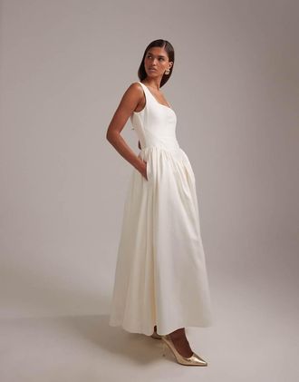 Asos Vestito da sposa midi con scollo squadrato e gonna a ruota strutturata color avorio-Bianco