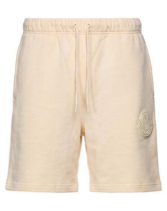 Moncler BOTTOMWEAR - Shorts & Bermuda Shorts sur YOOX.COM
