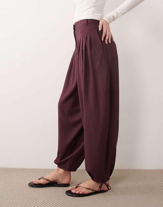 Miss Selfridge Pantaloni sartoriali a palloncino color fico-Viola