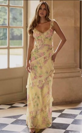 Sherri Hill Prom Dress In Light Yellow Printing