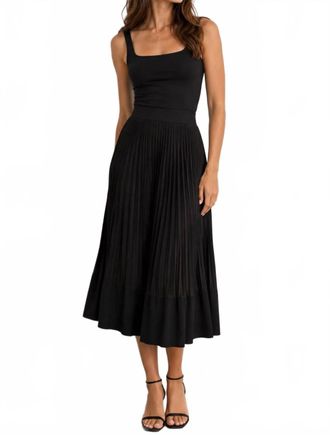 Plan C Contemporary Pleated Midi Skirt In Black