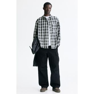 H&M Relaxed Fit Shirt in Dark Gray/checked at Nordstrom, Size Xxx-Large