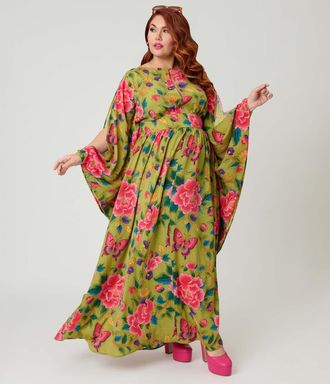 Unique Vintage Plus Size 1960s Flutter Sleeve Caftan in Green W/Butterfly Print at Nordstrom, Size 4 X