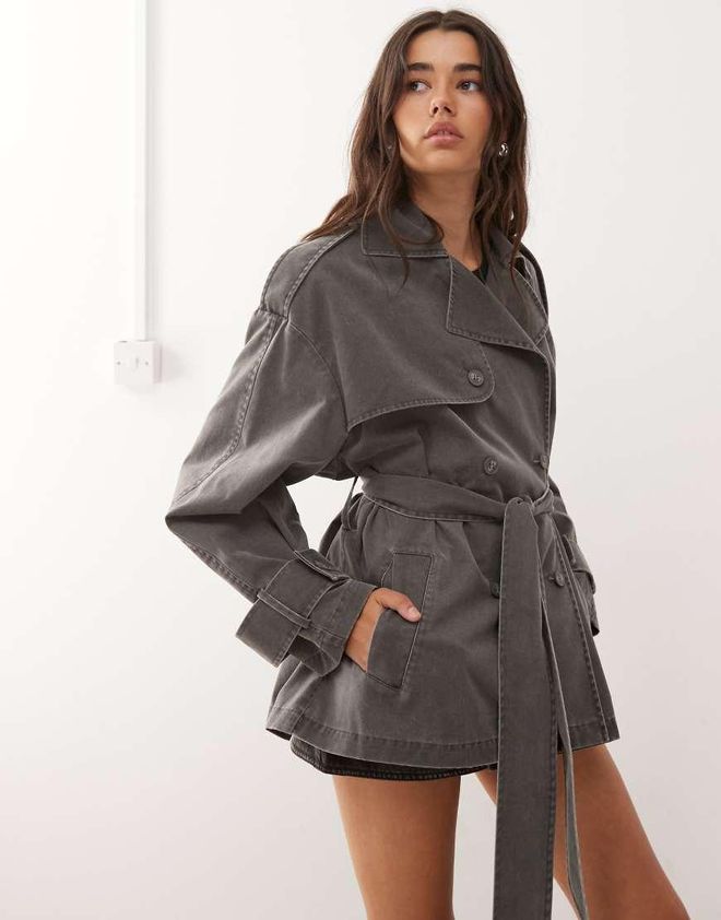 Monki Trench-coat court en sergé Noir délavé dès 73,99 € sur