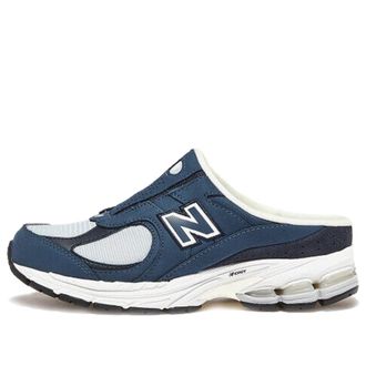 New Balance 2002R Dark Navy Black M2002RMM
