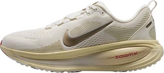 Nike Vomero 18 - Dames - Sport - Beige - Maat: 40 EU