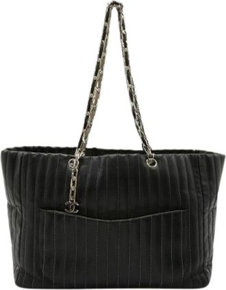 Chanel Pre-owned Tote Bags, female, Black, Size: ONE SIZE Pre-owned Leather Tote Bag