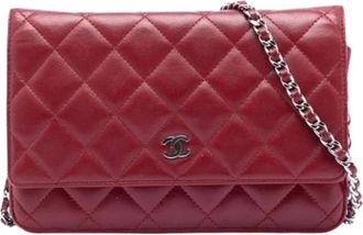 Chanel Pre-owned Cross Body Bags, female, Red, Size: ONE SIZE Pre-owned Leather Crossbody Bag