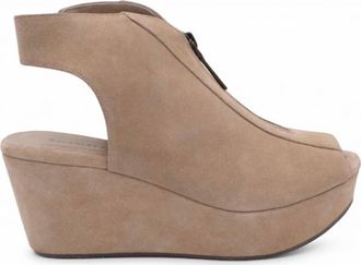 Chocolat Blu Women Wanessa Wedge In Tan Suede