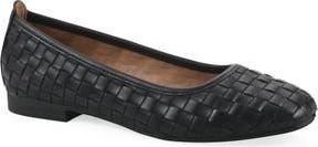 White Mountain Boccie Woven Leather Ballet Flat in Black/Burnish/Smooth at Nordstrom Rack, Size 6.5
