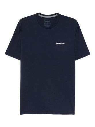 Patagonia logo-print organic-cotton T-shirt - men - Organic Cotton - M - Blue