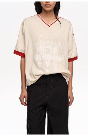 Bimba & Lola V-Neckline Dancers Logo T-Shirt in Ivory at Nordstrom, Size Medium Eu