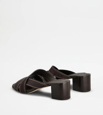 Tod's Leather Strappy Sandal - Brown