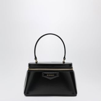 Givenchy Antigona black Box leather beauty case