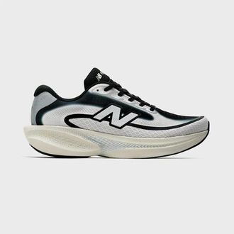 New Balance Uomo Ellipse in Nero/Grigio, Sintetica, Taglia 42.5