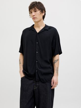 Jack & Jones Kurzarmhemd JACK & JONES JJEJEFF SOLID RESORT SHIRT S/S SN, Herren, Gr. S, N-Gr, schwarz, Web, Obermaterial: 100% Viskose, unifarben, relaxed fit tail