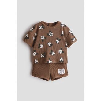 H&M 2-piece Printed Cotton Jersey Set in Brown/mickey Mouse at Nordstrom, Size 18M