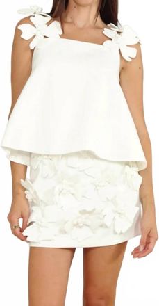 Zero Degrees Celsius 3D Flower Skirt In White