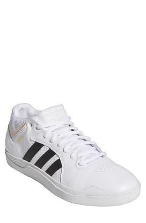 adidas Tyshawn Skateboarding Sneaker in White/Black/Gold at Nordstrom Rack, Size 5.5