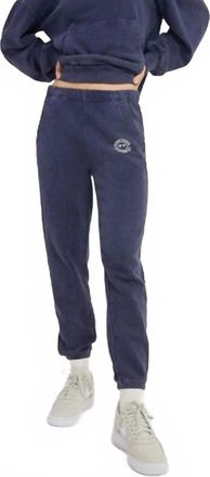 Something Navy Something To Smile In Classic Sweatpants In Washed Navy