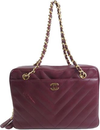 Chanel Leather Shoulder Bag (Pre-Owned)