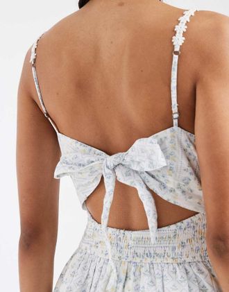 Hollister Vestito corto bianco a fiorellini con scollo a V e bottoni