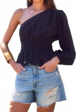 Fifteen Twenty One Shoulder Peplum Top In Black