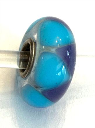 Trollbeads Womens Universal Beads Charm In Unique Teal/purple Triangles