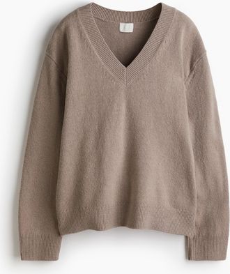 H&M Oversize-Pullover mit V-Ausschnitt - Brown