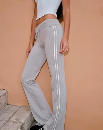 Vuori Clothing Halo Low Rise Slim Flare Retro Pants | Pale Grey Heather | Medium