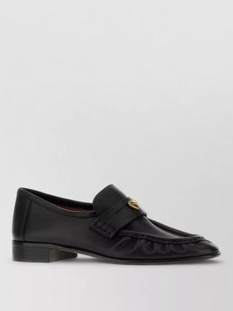 Chlo&eacute; leather gathered loafers