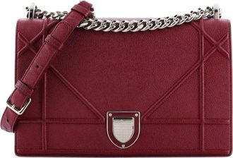 Dior Diorama Flap Bag Grained Calfskin Medium crossbody bag - Rood