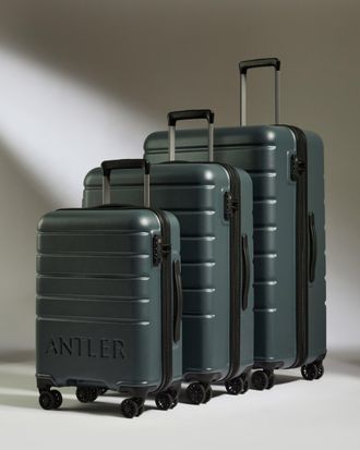 Antler Suitcase Set In Granite Grey - Logo